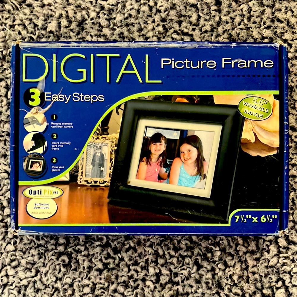 SMARTPARTS/OptiPixPro/Digital Picture Frame/5.6” w/Quick Start Guide/User Manual